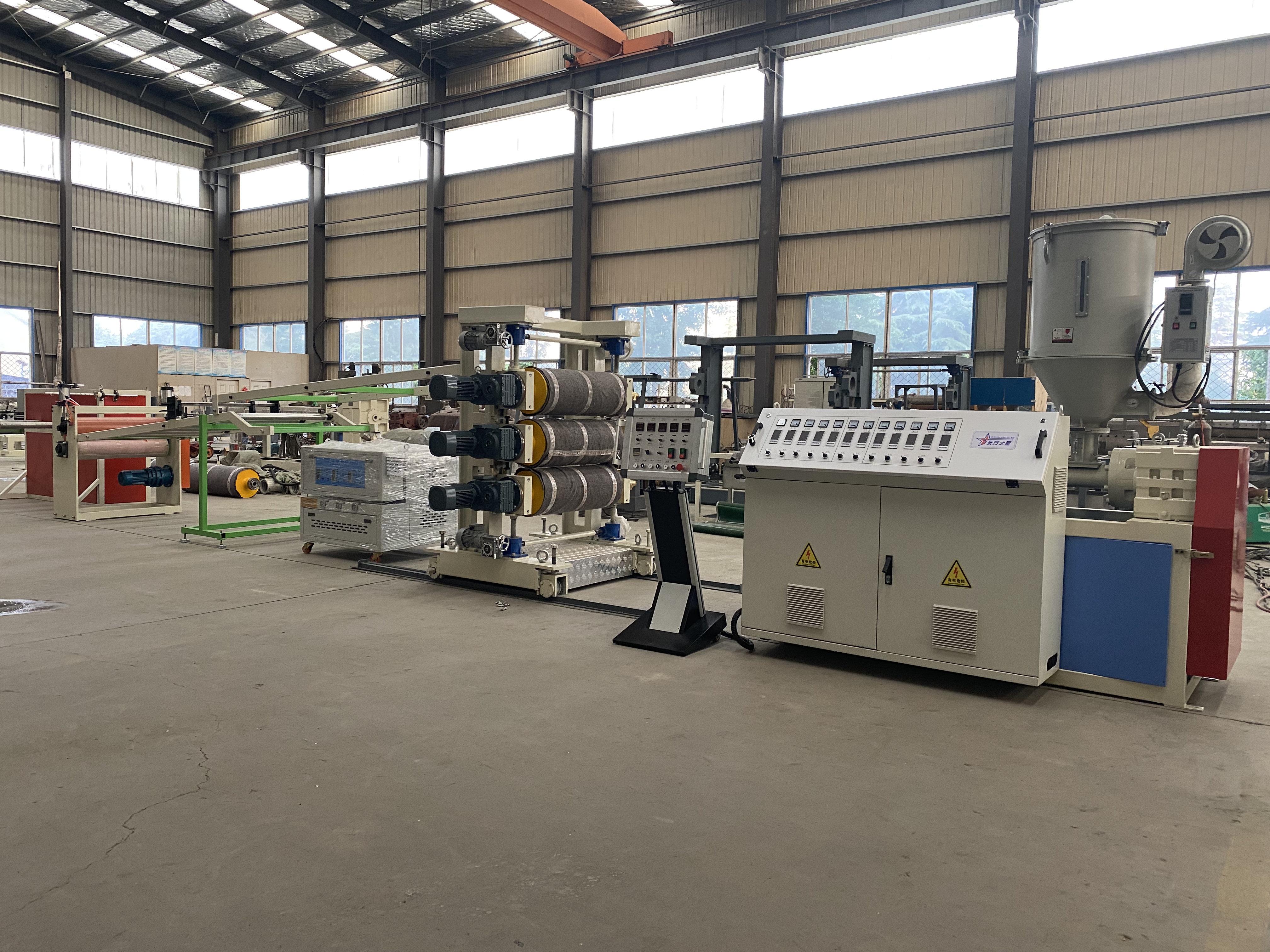 QINGDAO Eaststar complet Shipment summus euismod PE / PP / PS Sheet Productio Line ad Serv the European Marketing